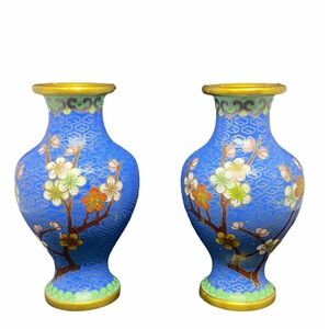 Elegant Japanese Cloisonné Blue and Gold Vases miniatures